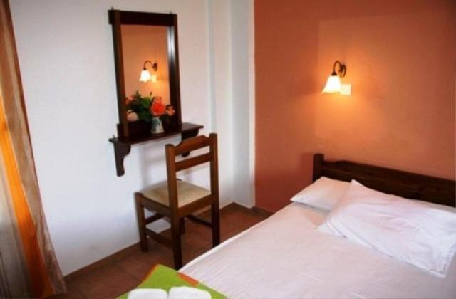 Triantafyllou Maria Rooms Skopelos Town Phòng bức ảnh